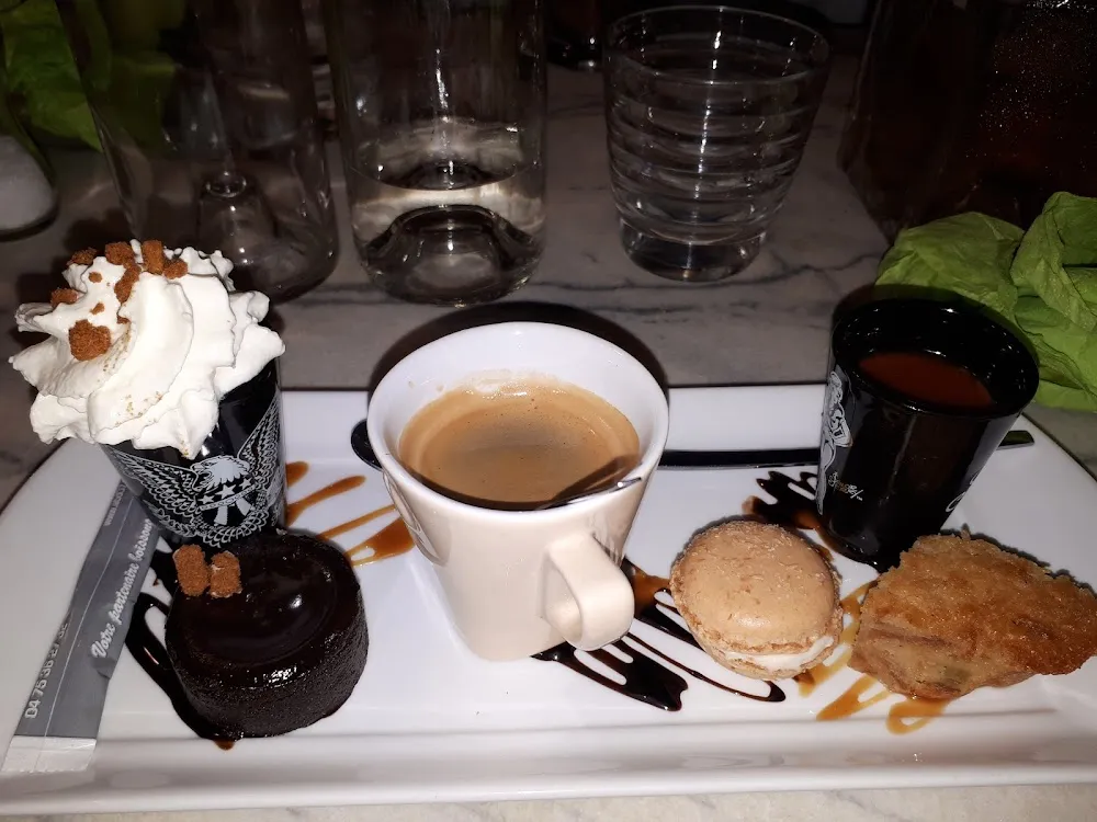 Café Gourmand